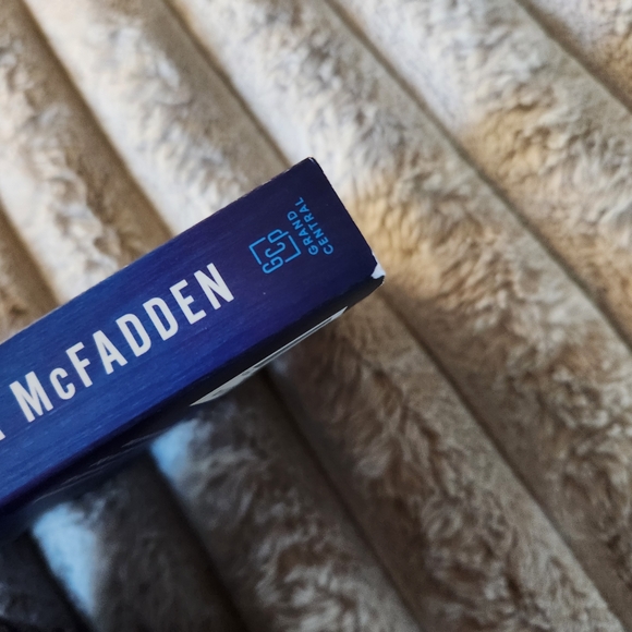 'The Housemaid' Book - Picture 5 of 5